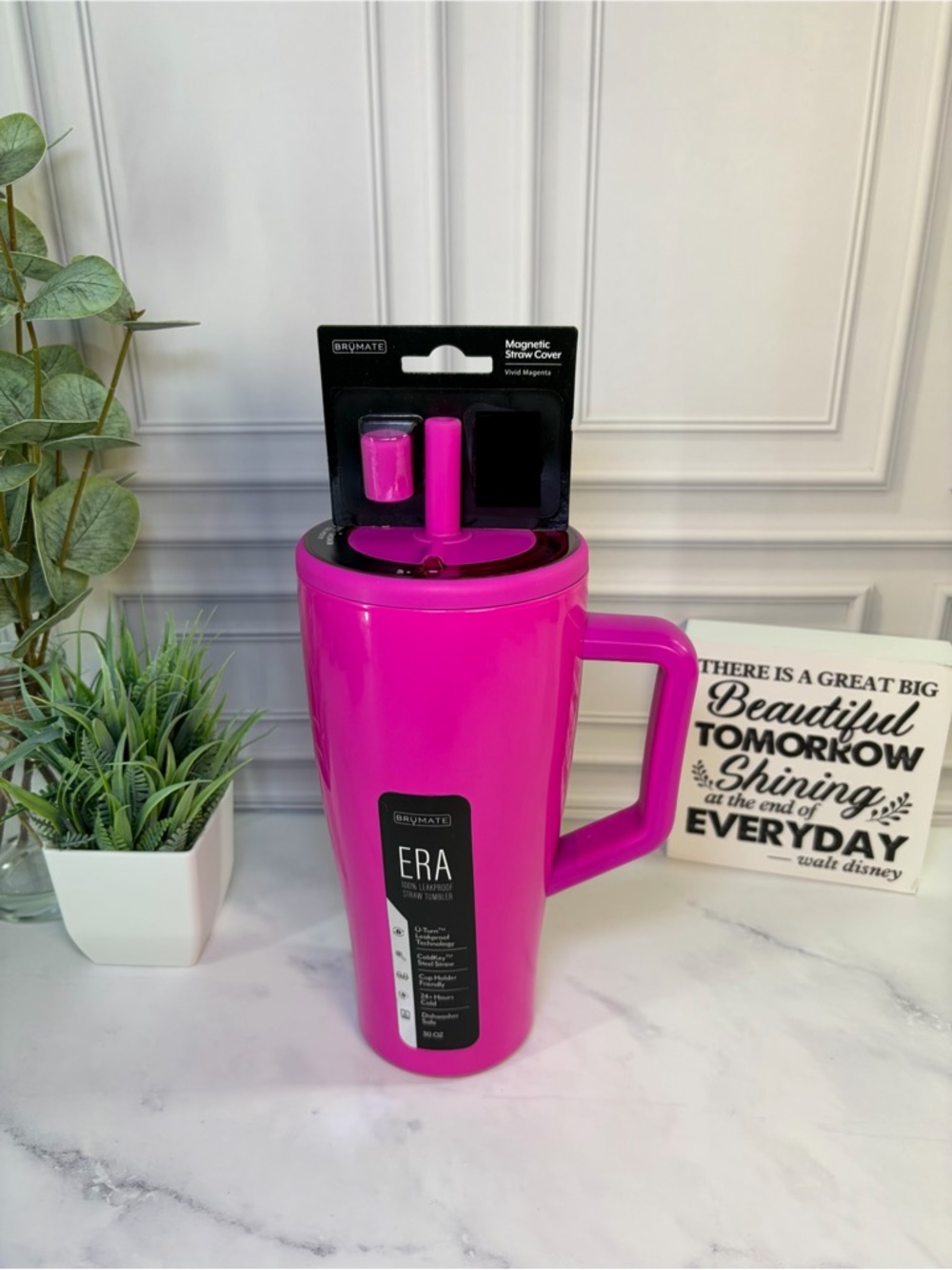 Brumate Vivid Magenta Era 30oz + Single Vivid Magenta Straw Cover BNWT
